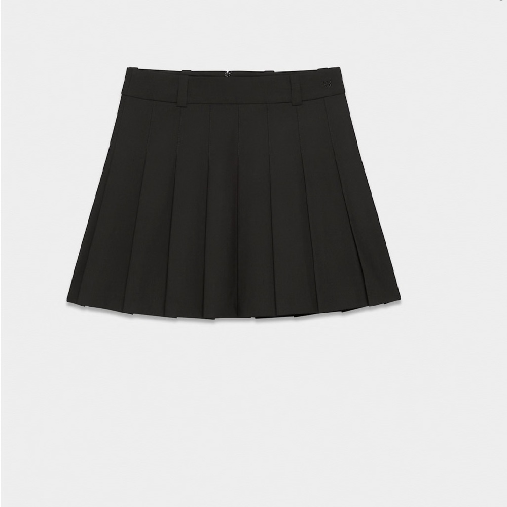 Aritzia Black Pleated Mini Skirt